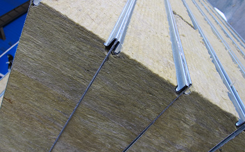 存放橫鋪巖棉板需要注意什么？